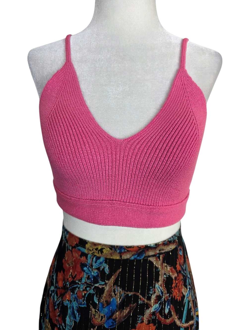 Les Basics Feel Good indonesean Hand-made Ribbed knit Pink V-Neck Knit Crop Cami